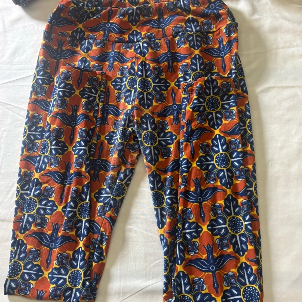 LuLaRoe One Size Leggings Bundle OS Floral Town Print Americana 3 Pair